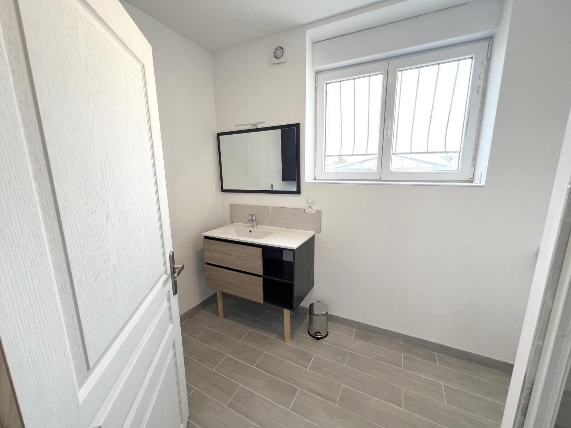 178B - Appartement T2 Tout Confort - Wifi Netflix Le Gond-Pontouvre Luaran gambar